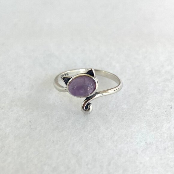 Sterling Silver 925 Oval Amethyst Cabochon Kitty Cat Band Ring Size 6 Cat Lover - Picture 3 of 16